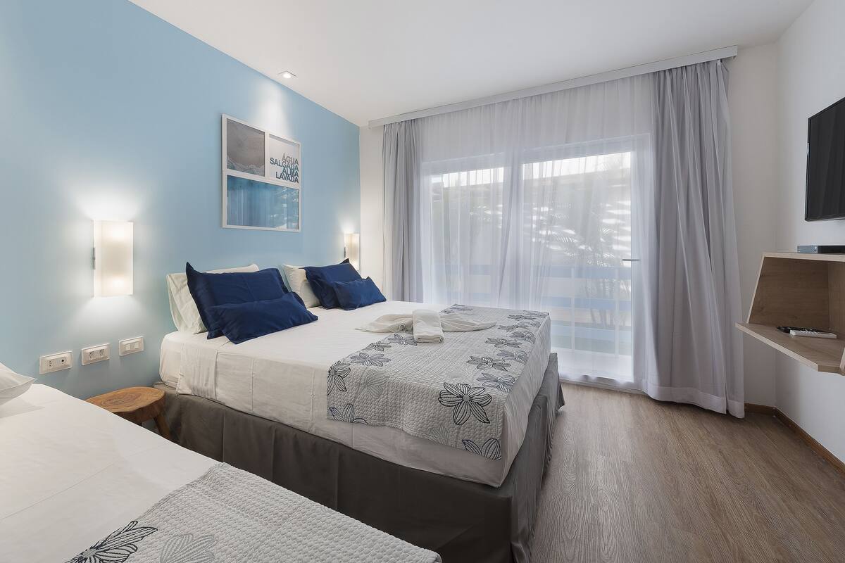 Quarto Vista Jardim | 迷你吧、遮光布/窗簾、免費無線上網、布置獨特