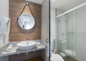 Quarto Standard | Pia do banheiro