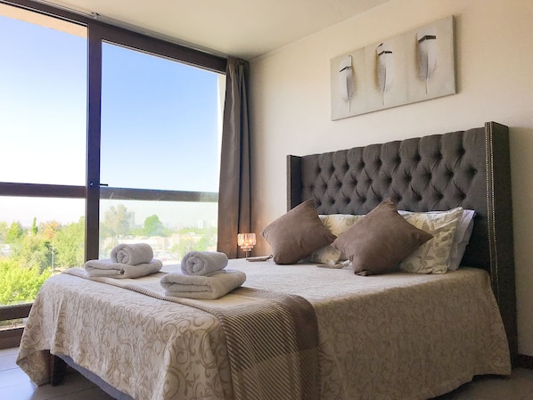 Tabla de planchar con plancha, cunas gratuitas, wifi gratis