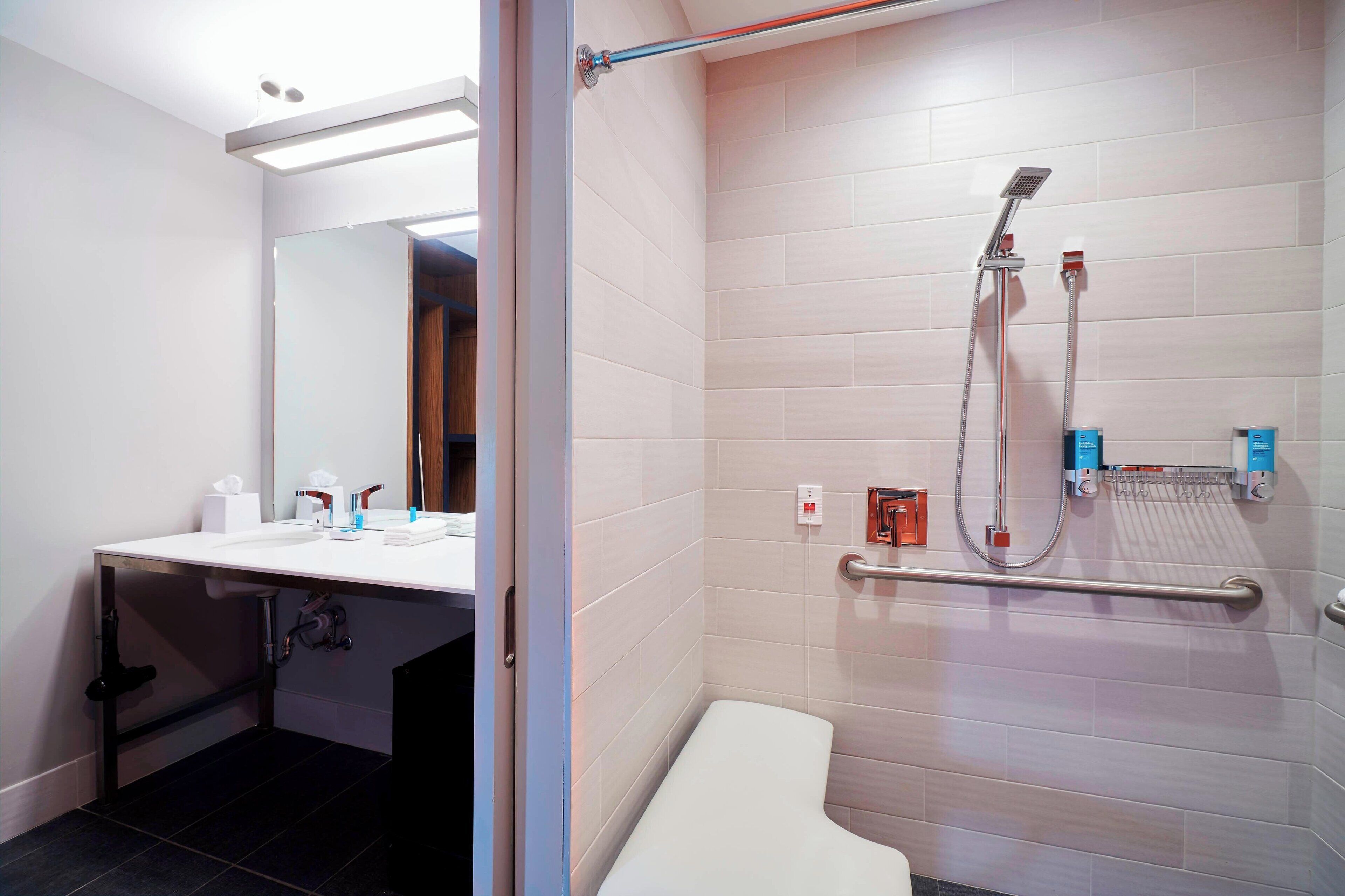 shower, free toiletries, hair dryer, towels