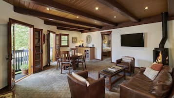 Premium-Studiosuite | Hochwertige Bettwaren, Minibar, Zimmersafe, Schreibtisch