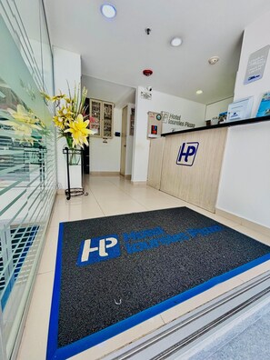 Reception - Hotel Laureles Plaza (Medellín)