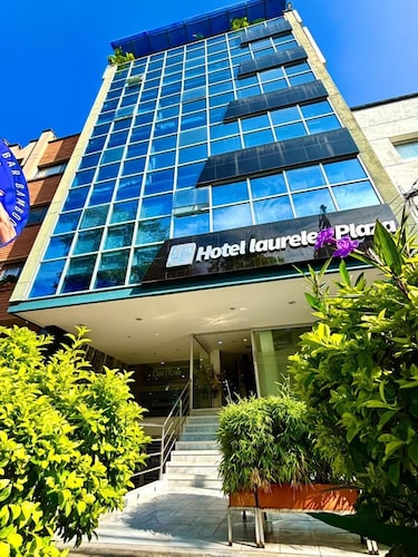 Hotel Laureles Plaza