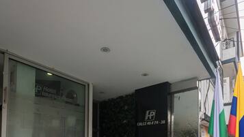 Overnatningsstedets indgangsparti