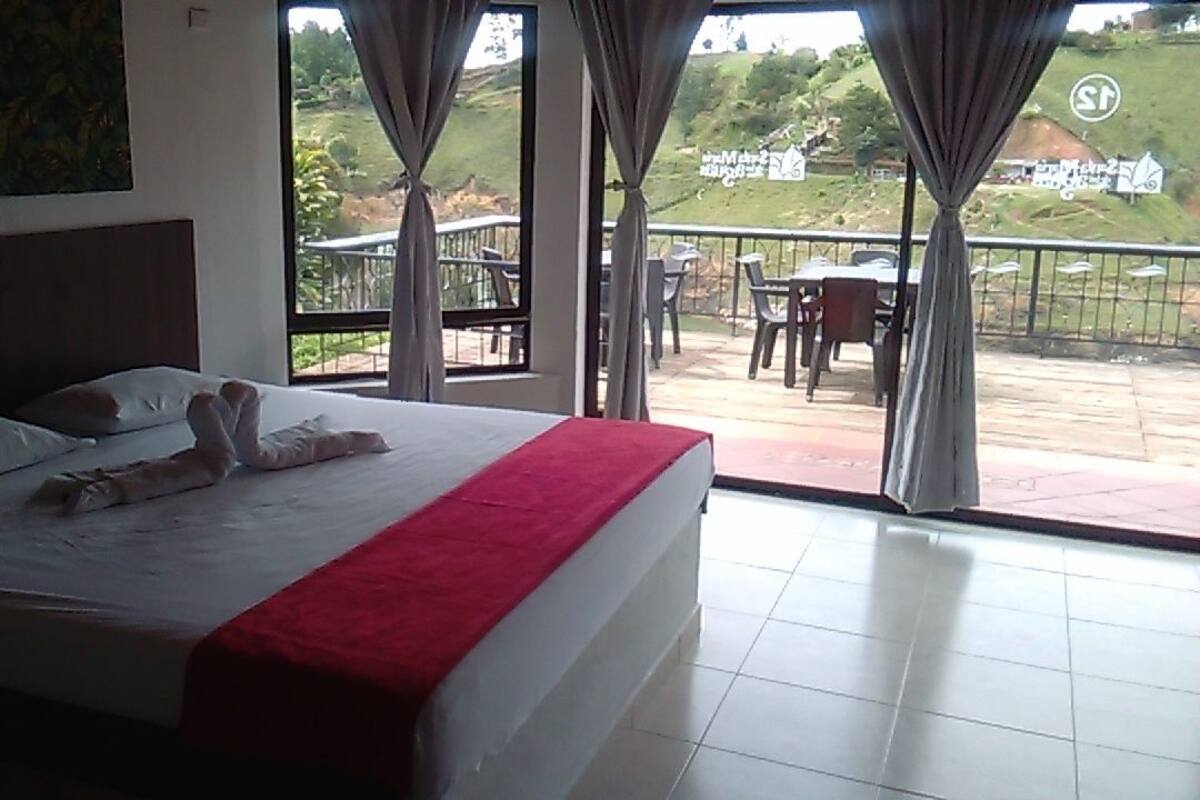 Premium Suite, Jetted Tub, Lake View | Minibar, in-room safe, free WiFi