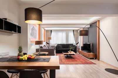 Acropolis Boutique Residence, Next to Metro Station
