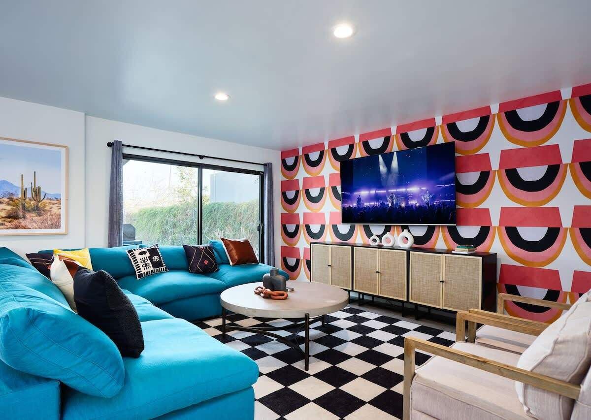 TV