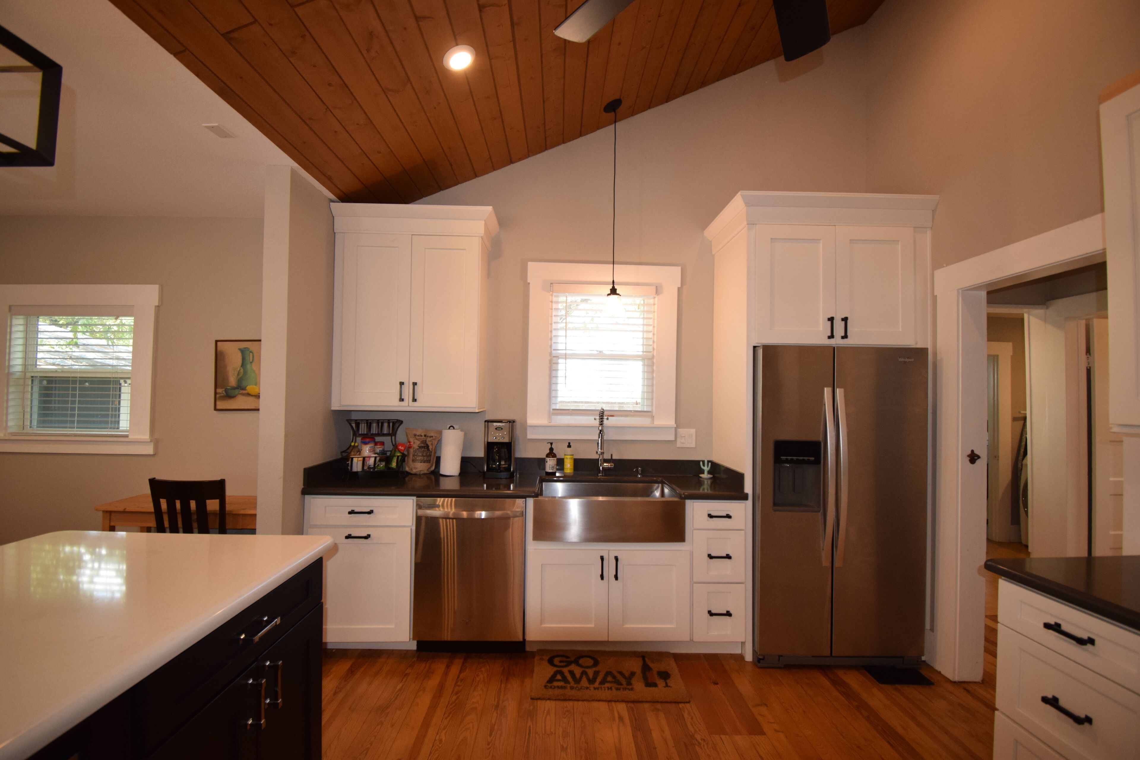 雪櫃、微波爐、焗爐、爐具