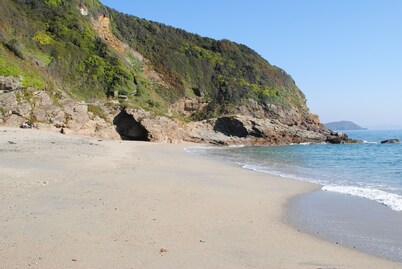 Luxurious Cornish Holiday let, 4 min stroll to Pentewan beach, village setting.