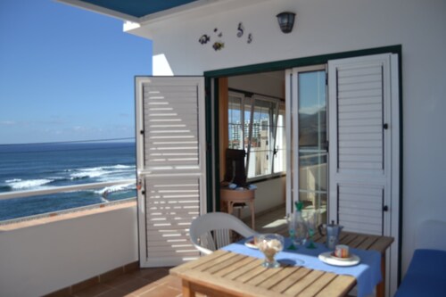 Appartement bord de mer avec une vue spectaculaire