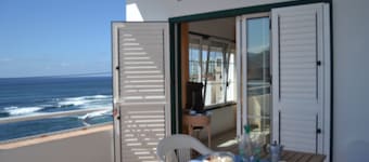 Apartment by the sea with a spectacular view