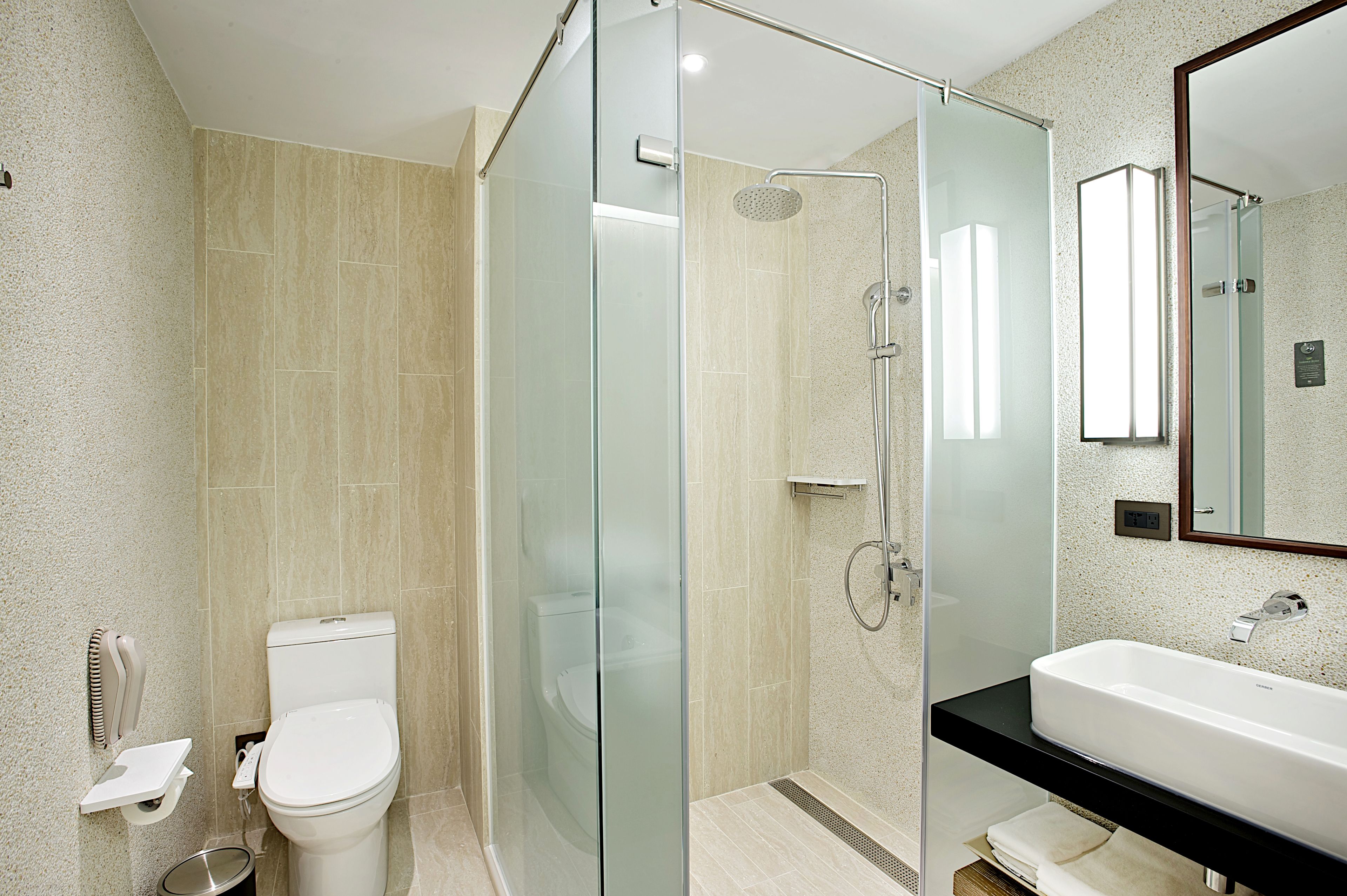 1 bedroom, premium bedding, down duvets, in-room safe