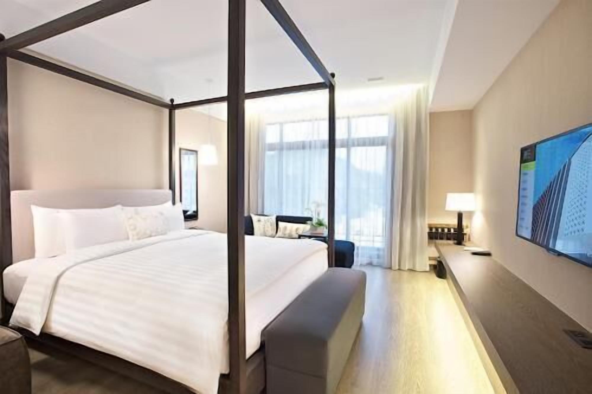 1 bedroom, premium bedding, down duvets, in-room safe