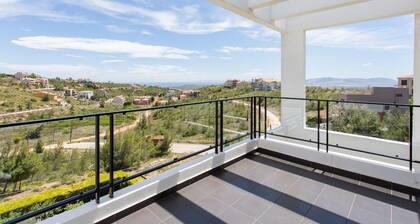 Mountain maissonette in Athens with breathtaking views.