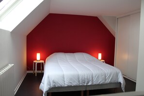 1 bedroom, iron/ironing board, bed sheets, wheelchair access