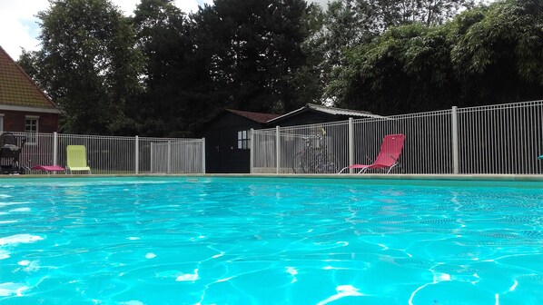 Outdoor pool, a heated pool