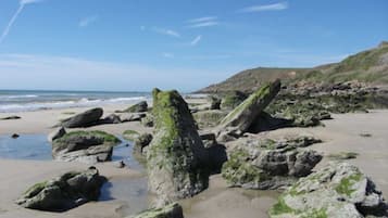 Beach nearby, sun loungers