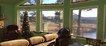 Gorgeous RiverBluff View of the White River + WIFI