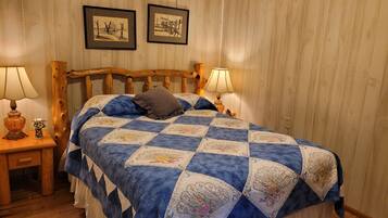 2 chambres, fer et planche à repasser, accès au Wi-Fi (inclus)