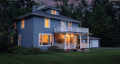Remises en semaine! Venez profiter de notre belle maison.