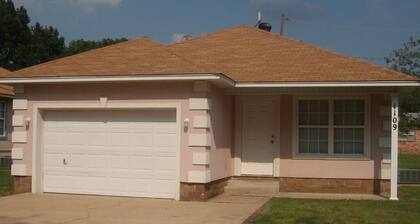 1109 S. Boston Pl 3 bedroom, 2 bath house