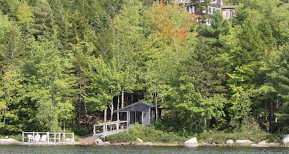 The Eagle's Landing on Minamkeak Lake