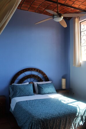 1 bedroom, in-room safe, WiFi, bed sheets