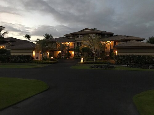 Hali'i Kai 22A Quiet Relaxation or Family Adventure