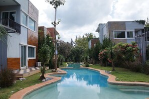Udendørs pool
