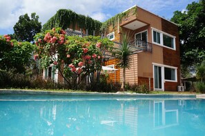 Villa with Pool Access | Ekstra senge (tillægsgebyr)