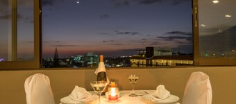 Sunset Point Hotel Seminyak