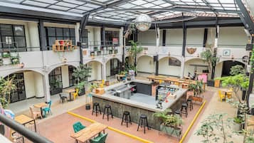 Frühstück, Mittagessen und Abendessen