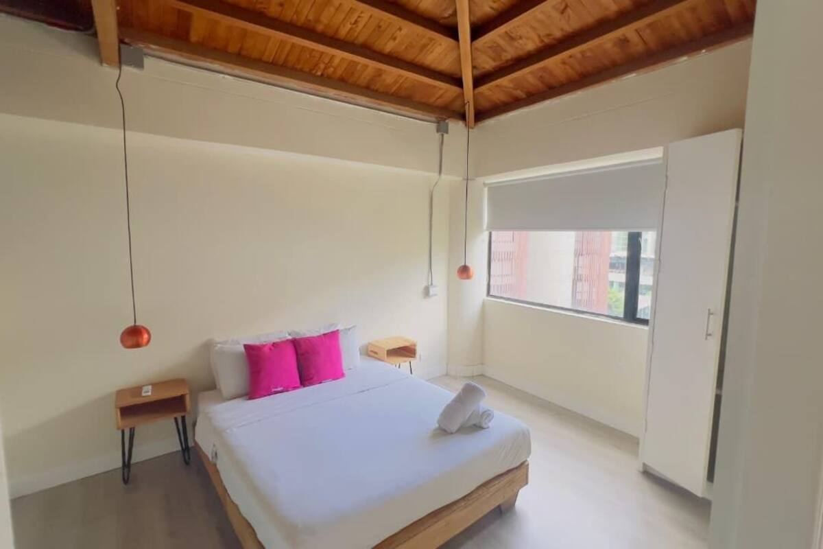 Family Room | WiFi (free), bed sheets