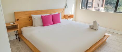 Free WiFi, bed sheets