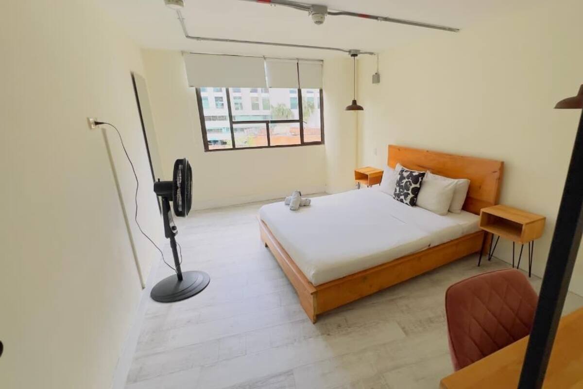Standard Room | WiFi (free), bed sheets