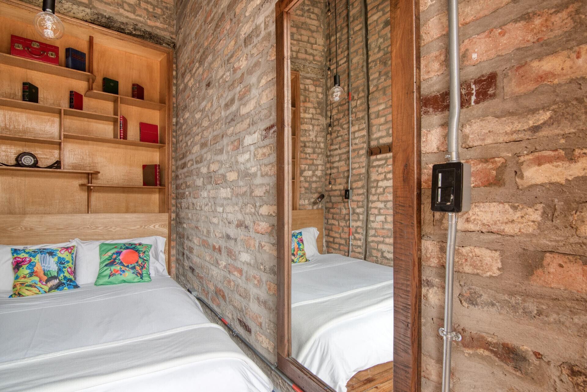 Wifi gratis y ropa de cama 