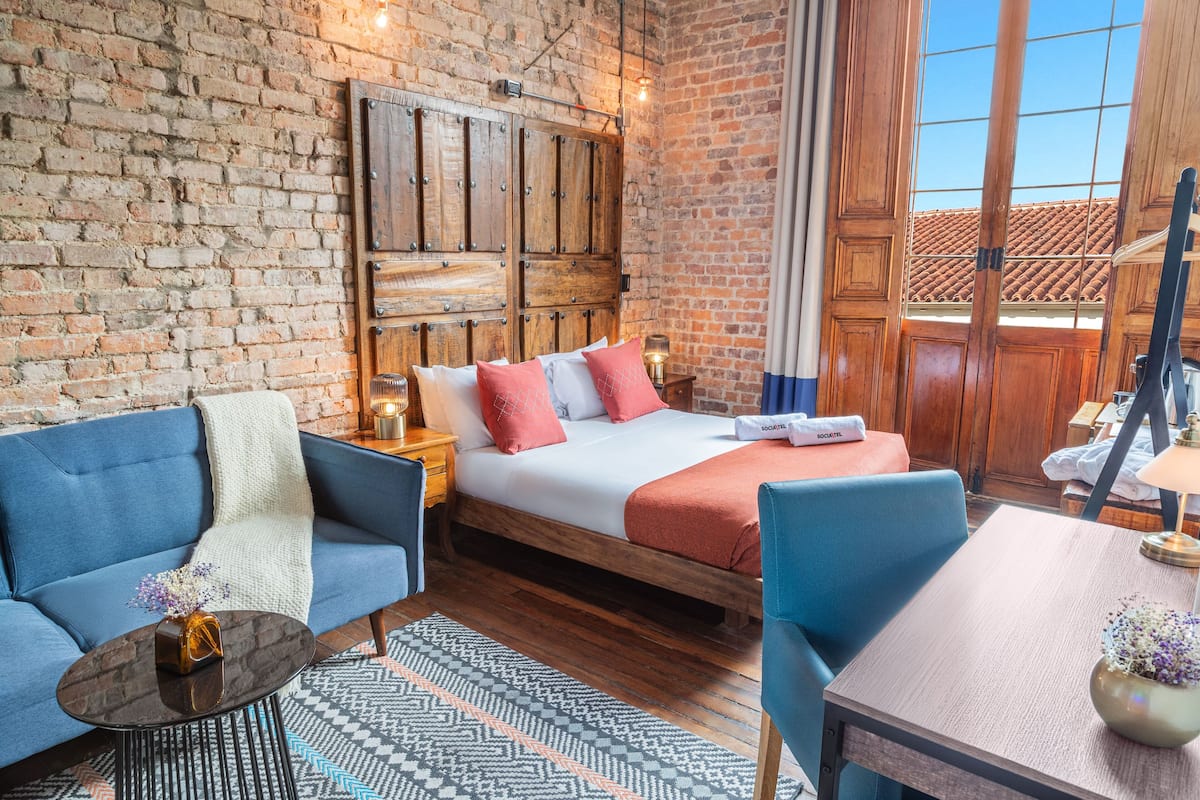 Kamar Deluks | Wi-Fi gratis dan seprai linen