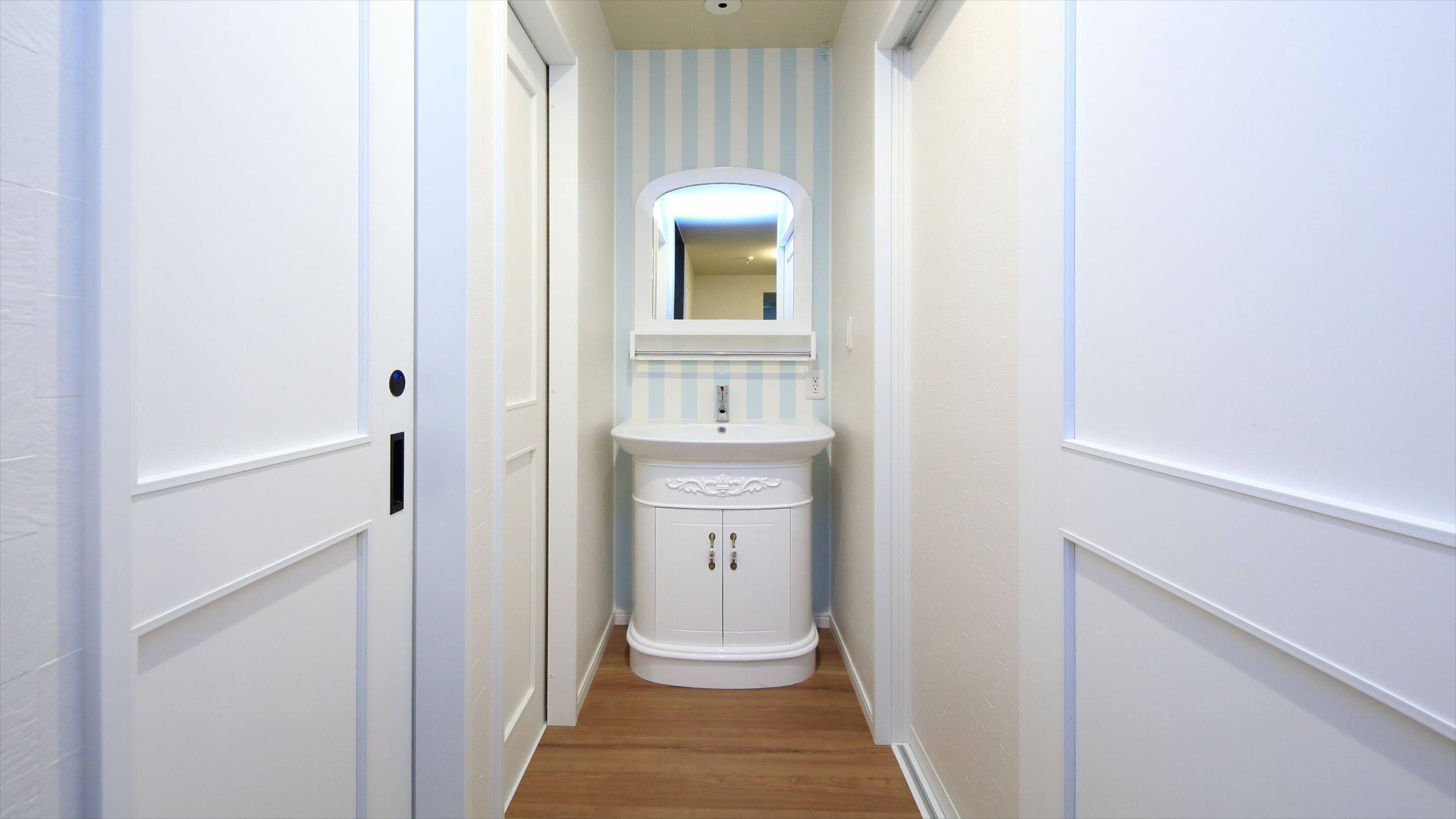 1st Floor Japanese Style Room A | Bathroom amenities | Combined shower/tub, free toiletries, hair dryer, slippers