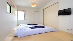 2nd Floor Japanese Style Room B | Free WiFi, bed sheets