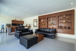 LCD TV - The G Villas Uluwatu (Pecatu)