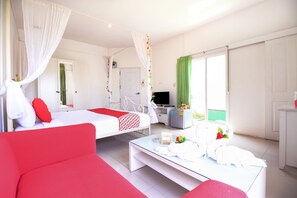 Quarto casal premier | Frigobar, escrivaninha, Wi-Fi de cortesia, roupa de cama