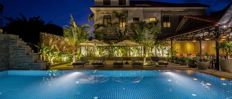 Outdoor pool, open 8:00 AM to 9:00 PM, pool umbrellas, pool loungers