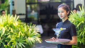 Bar (on property) - The Cyclo Siem Reap Hotel (Siem Reap)