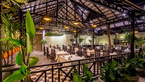 Breakfast, lunch and dinner served  - The Cyclo Siem Reap Hotel (Siem Reap)