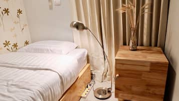 Shared Dormitory, Women only, Non Smoking, City View | Minibar, desk, free WiFi
