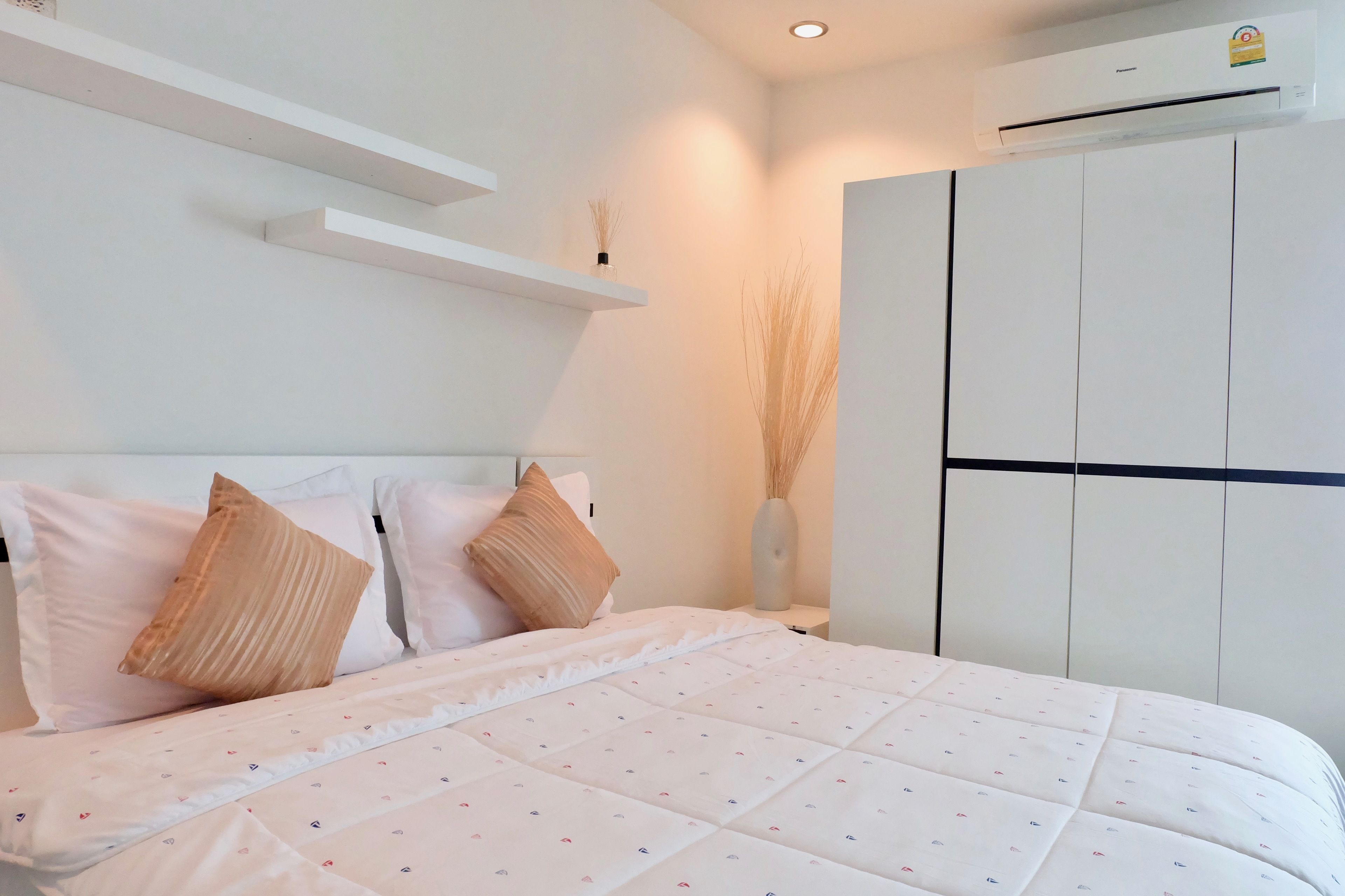 Minibar, una scrivania, Wi-Fi gratuito