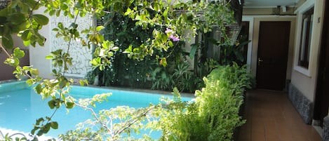Utomhuspool