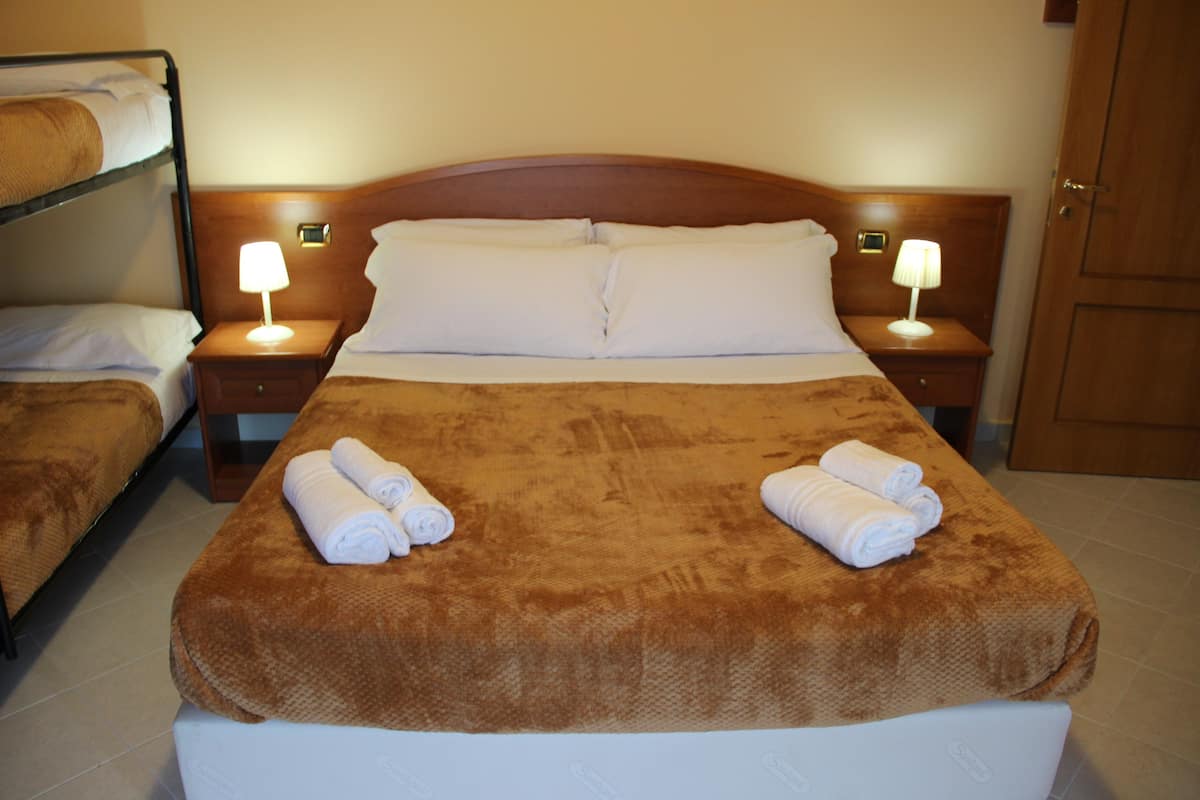 Chambre Quadruple Classique, 1 chambre