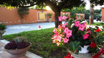 Enceinte de lâhĂ©bergement