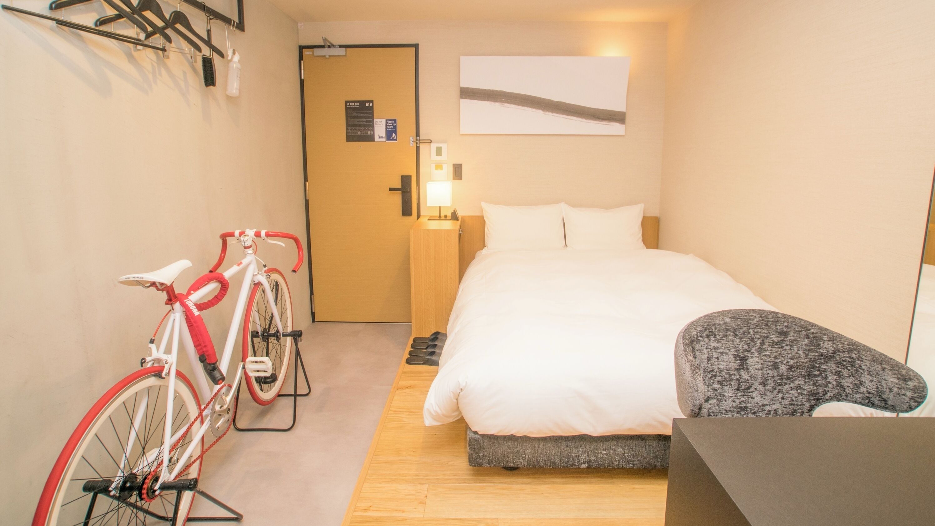 1 bedroom, desk, WiFi (free), bed sheets